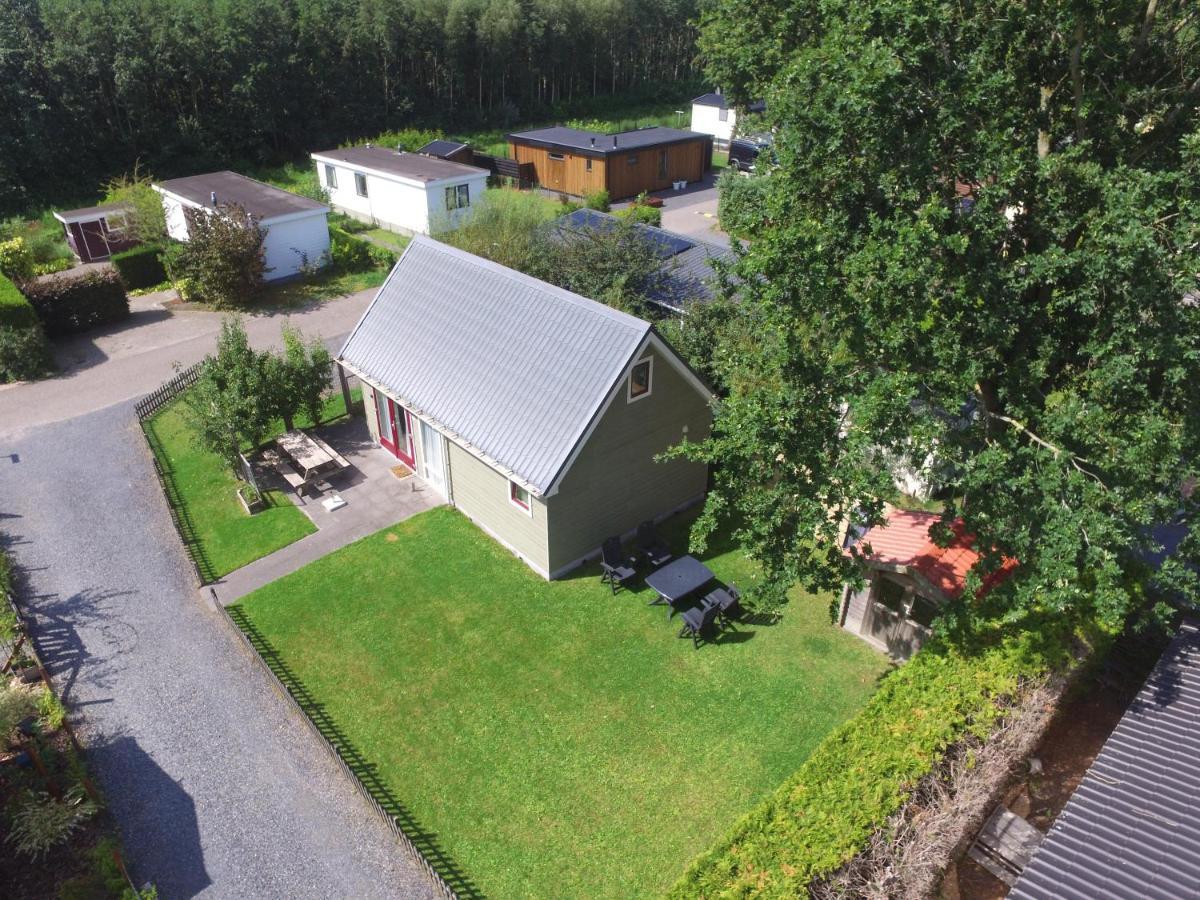 4-Persoons Vakantiehuisje Simmerwille Tzummarum Exterior foto